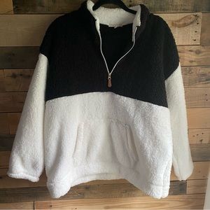 Black and White Super Soft 1/4 Zip Jacket XL